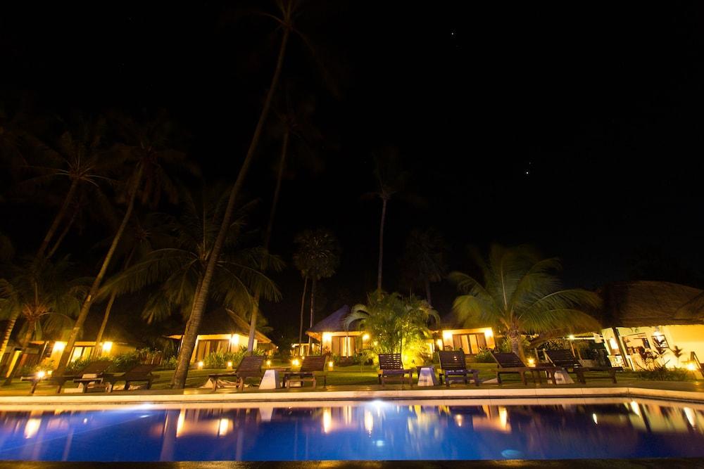 Kubu Indah Dive & Spa Resort Tulamben Exteriör bild
